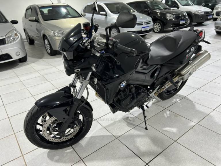 BMW - F 800 - 2014/2014 - Preta - R$ 31.900,00