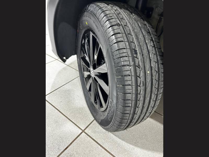VOLKSWAGEN - SAVEIRO - 2013/2014 - Branca - R$ 62.900,00