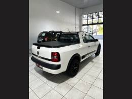 VOLKSWAGEN - SAVEIRO - 2013/2014 - Branca - R$ 62.900,00
